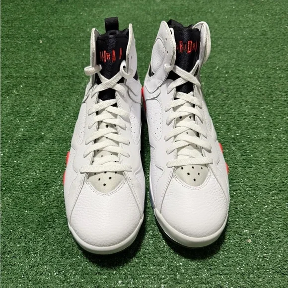 Air Jordan 7 Retro Mens 11.5 White Infrared Retro Sneakers CU9307-160 B-Grade
